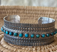 Load image into Gallery viewer, Tillie John Row Cuff