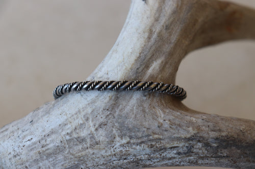 Simple Twisted Cuff