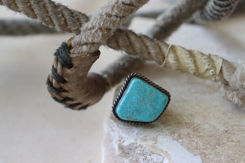 Quirky Kingman Turquoise Ring