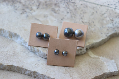 Navajo Pearl Studs