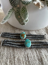 Load image into Gallery viewer, Turquoise Link Bracelet