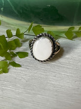 Load image into Gallery viewer, White Buffalo Round Rope Bezel Ring